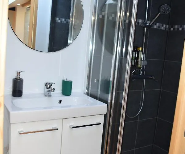 La Paix アパート *